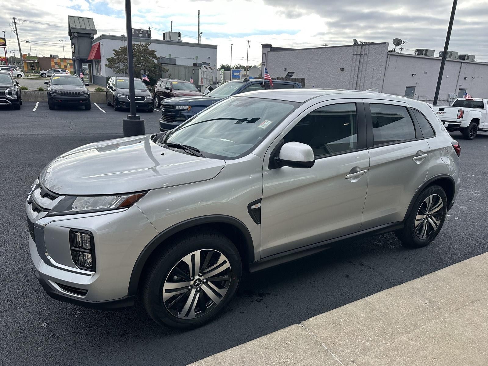 2027 Mitsubishi Outlander Sport ES