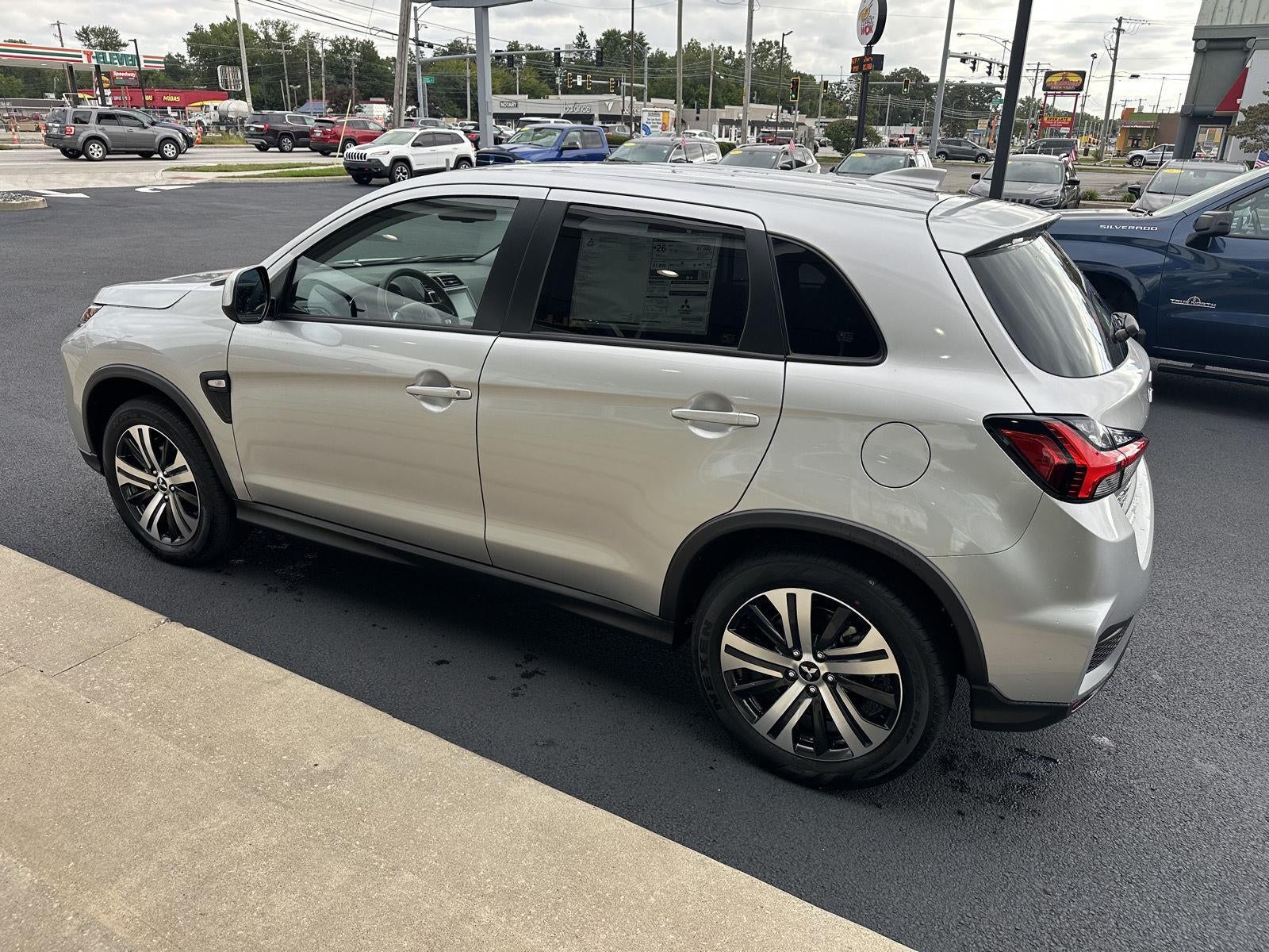 2027 Mitsubishi Outlander Sport ES
