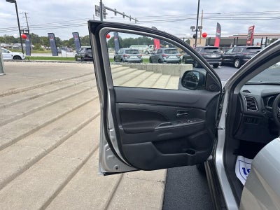 2026 Mitsubishi Outlander Sport LE