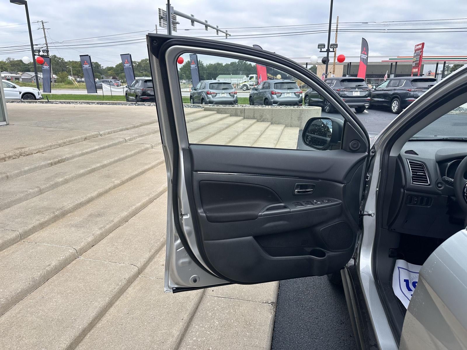 2026 Mitsubishi Outlander Sport LE