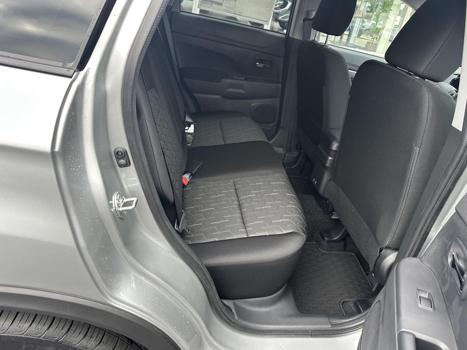 2026 Mitsubishi Outlander Sport LE