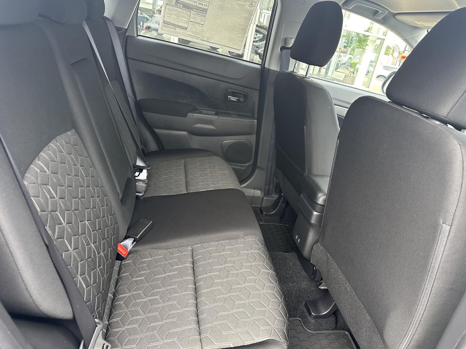 2026 Mitsubishi Outlander Sport LE