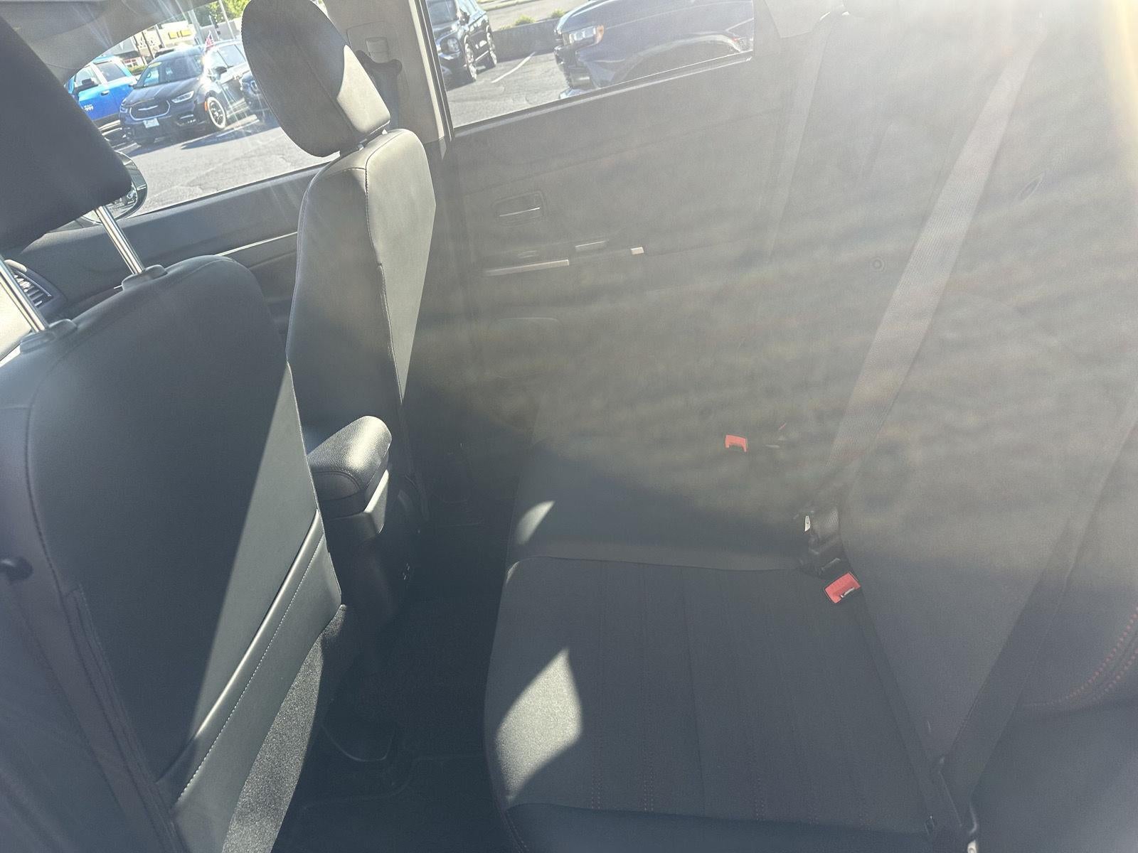 2027 Mitsubishi Outlander Sport SE