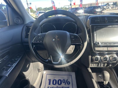 2027 Mitsubishi Outlander Sport SE