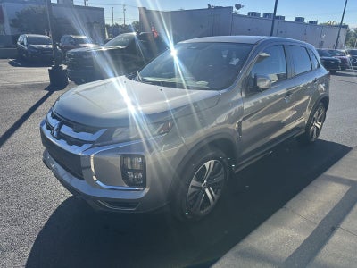 2027 Mitsubishi Outlander Sport SE