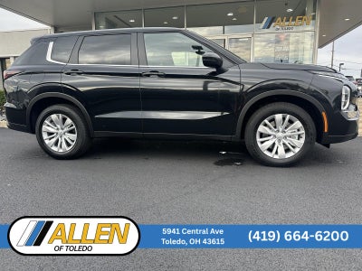 2026 Mitsubishi Outlander ES