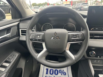 2026 Mitsubishi Outlander ES