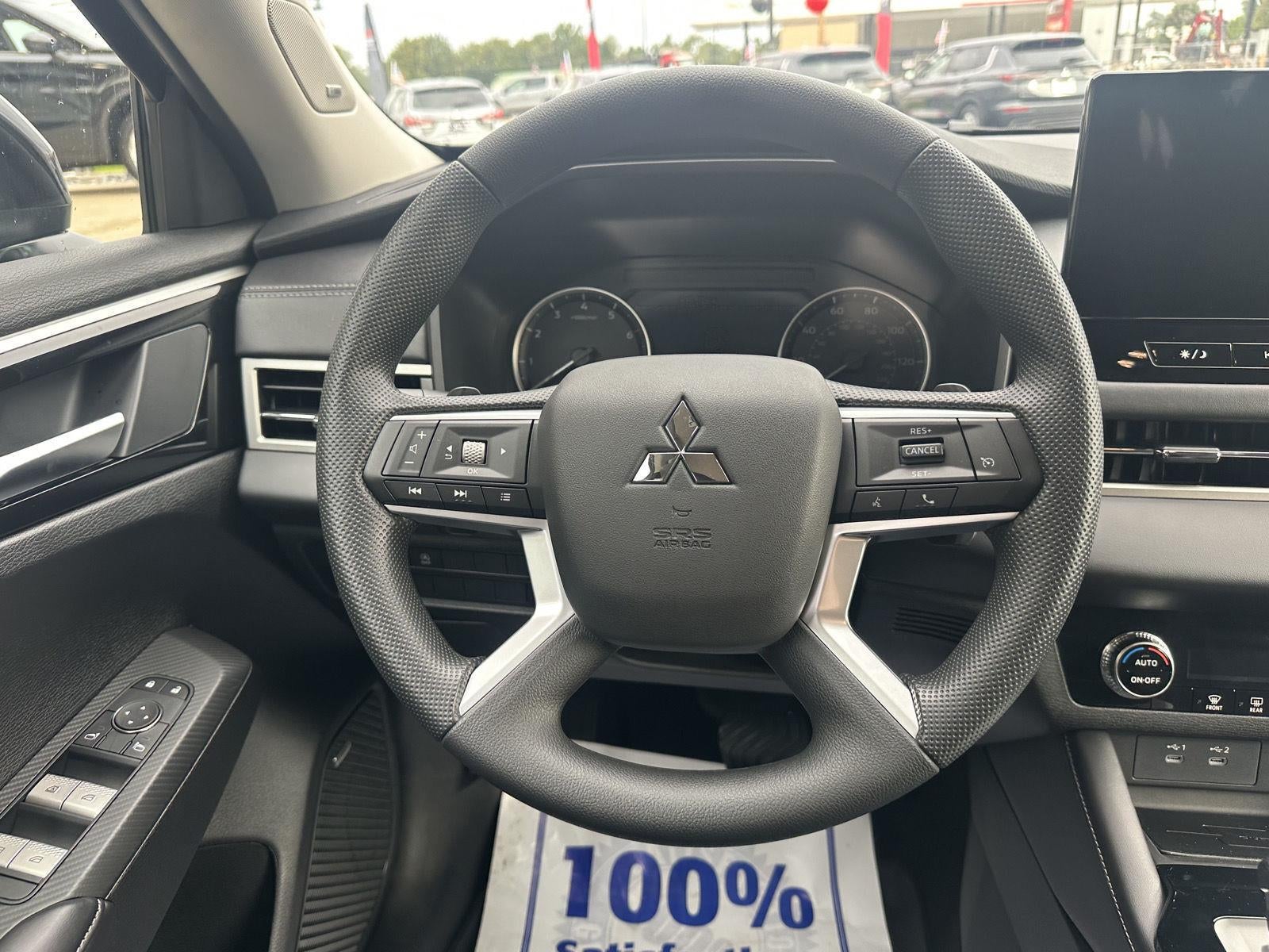 2026 Mitsubishi Outlander ES