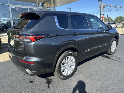 2026 Mitsubishi Outlander ES
