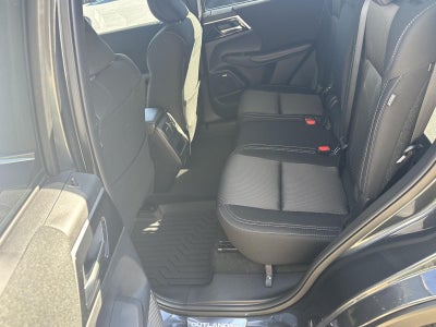 2026 Mitsubishi Outlander ES