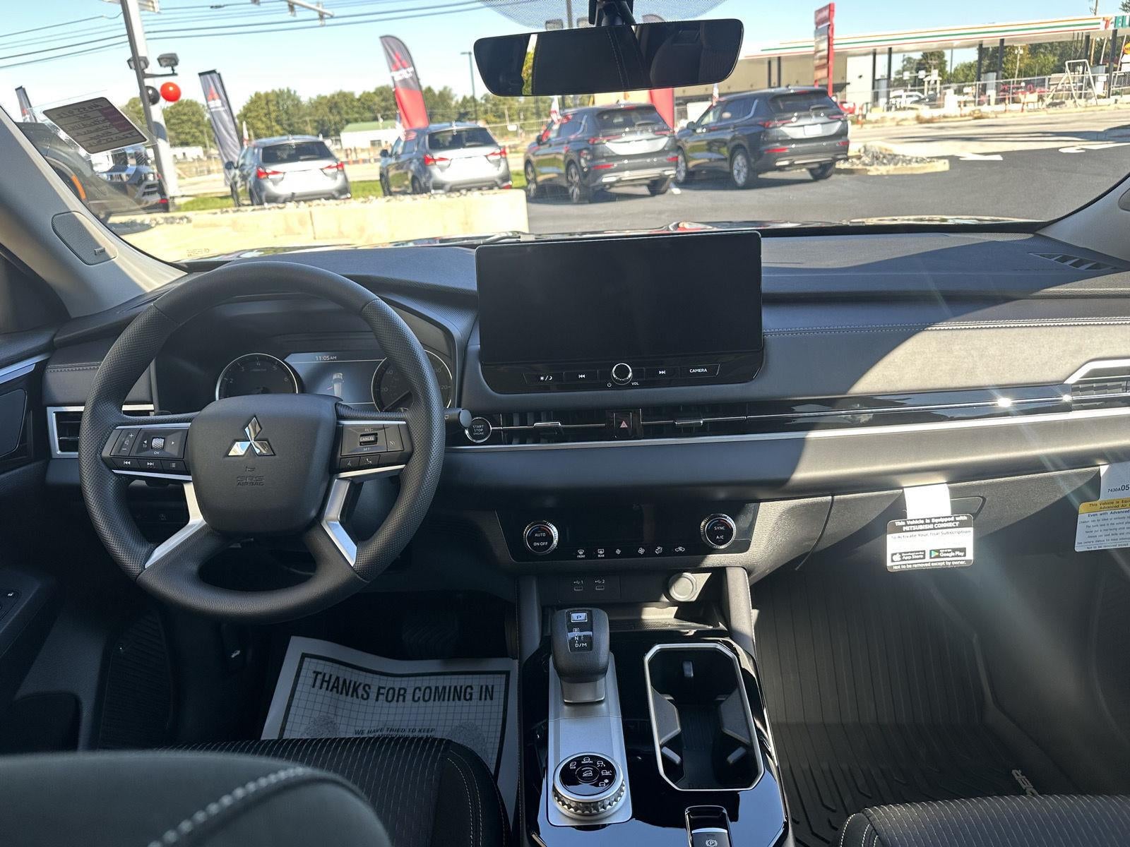 2026 Mitsubishi Outlander ES