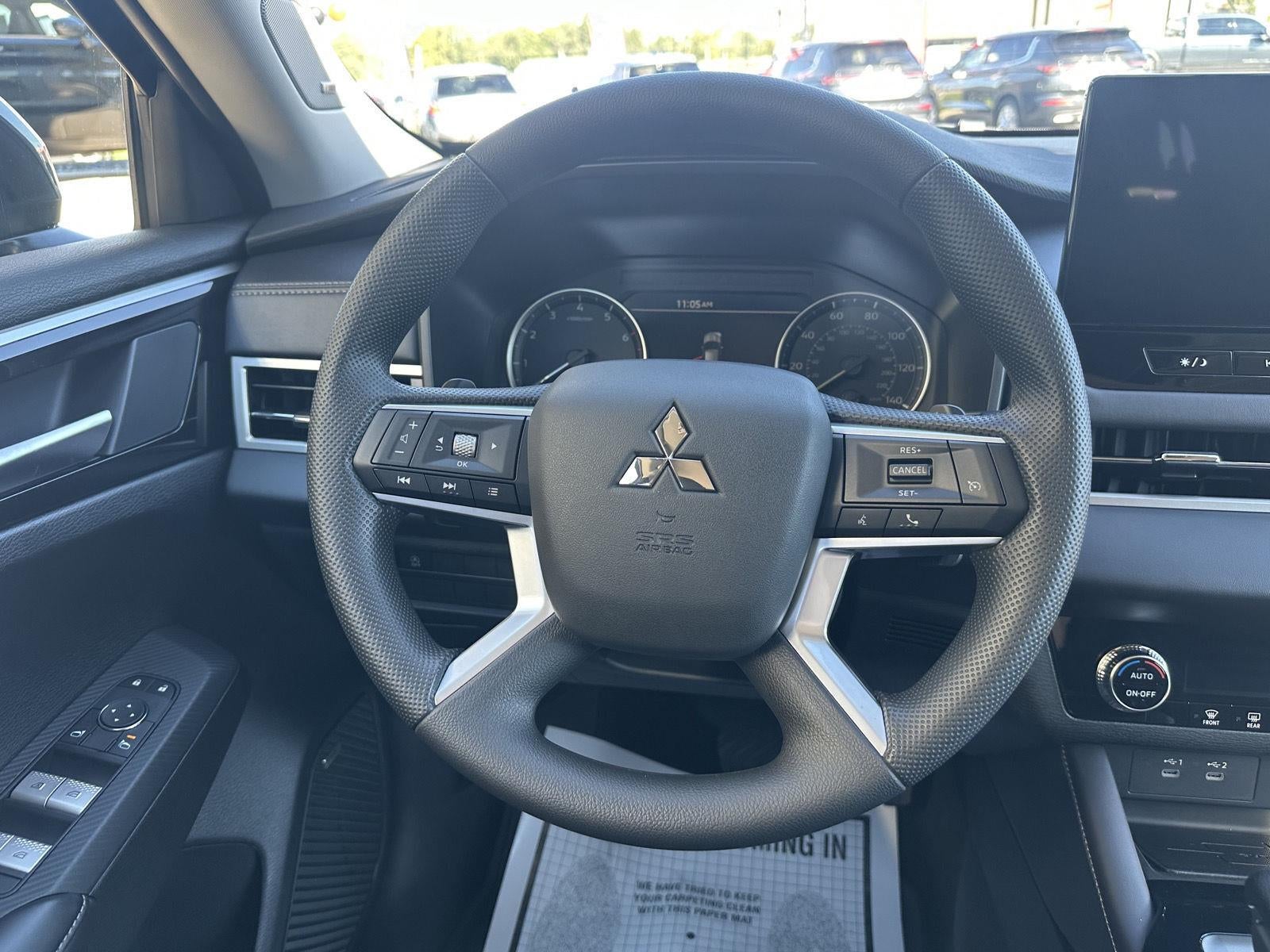 2026 Mitsubishi Outlander ES
