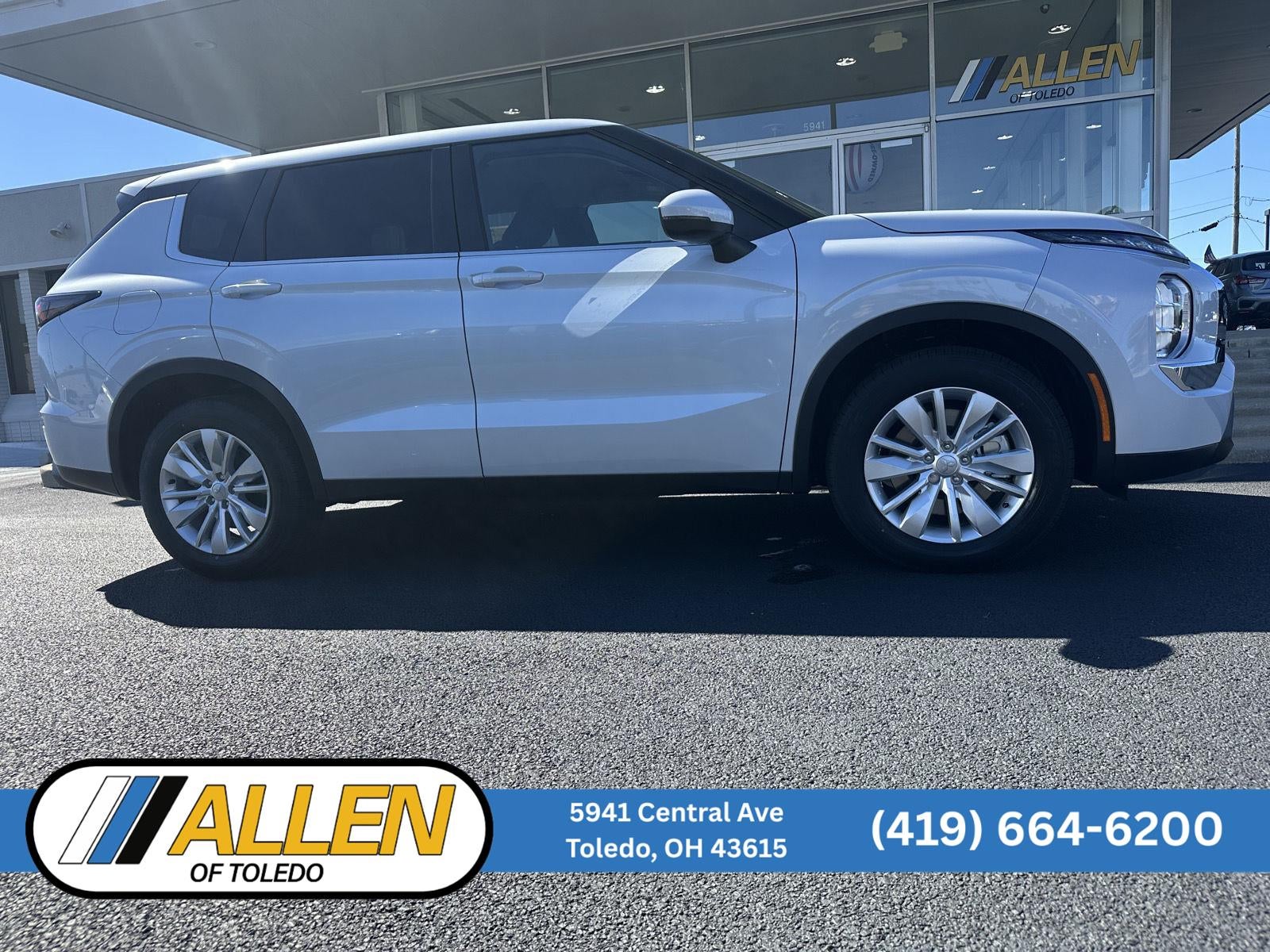 2026 Mitsubishi Outlander ES