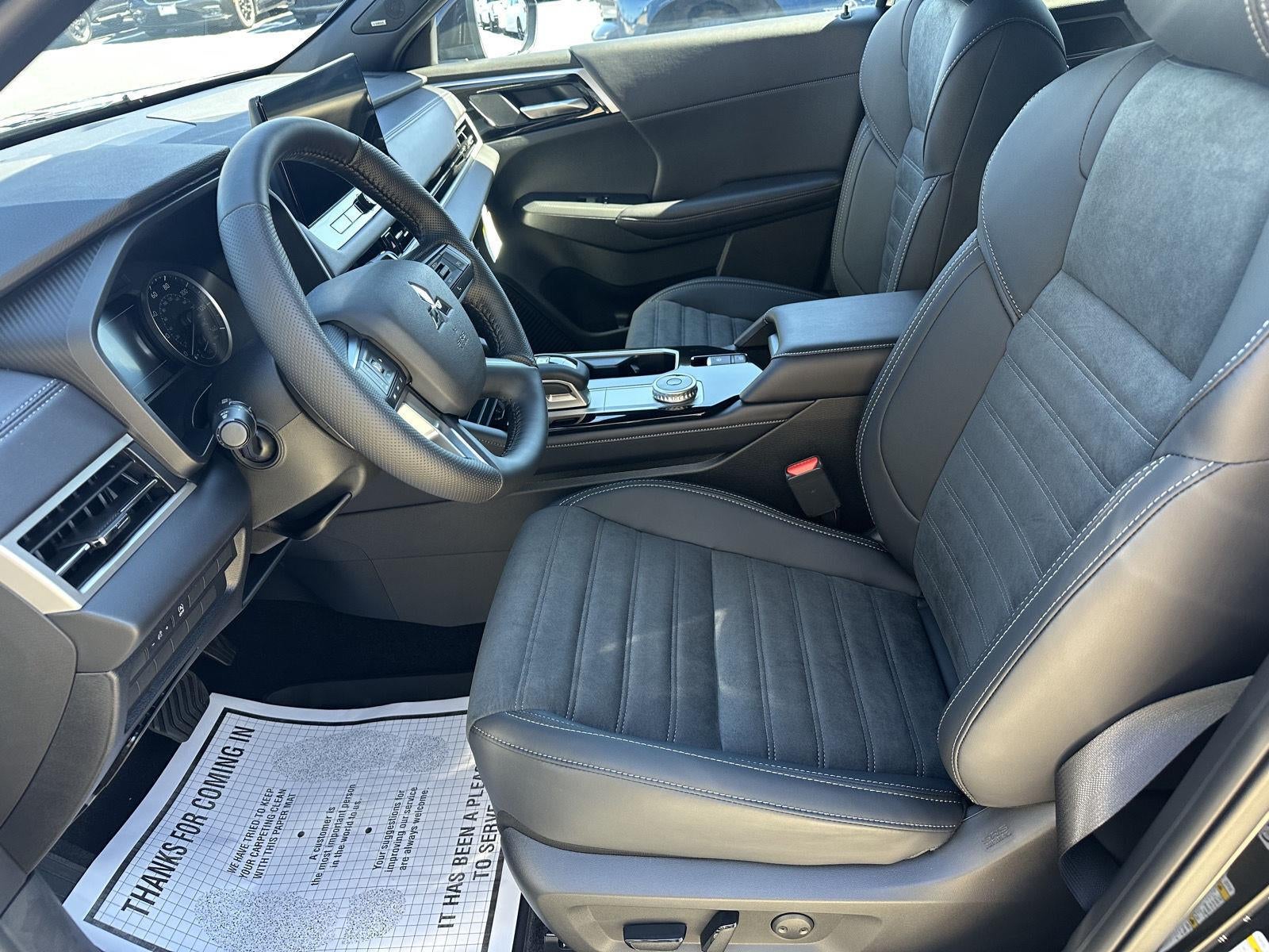 2026 Mitsubishi OUTLANDER LE FWD
