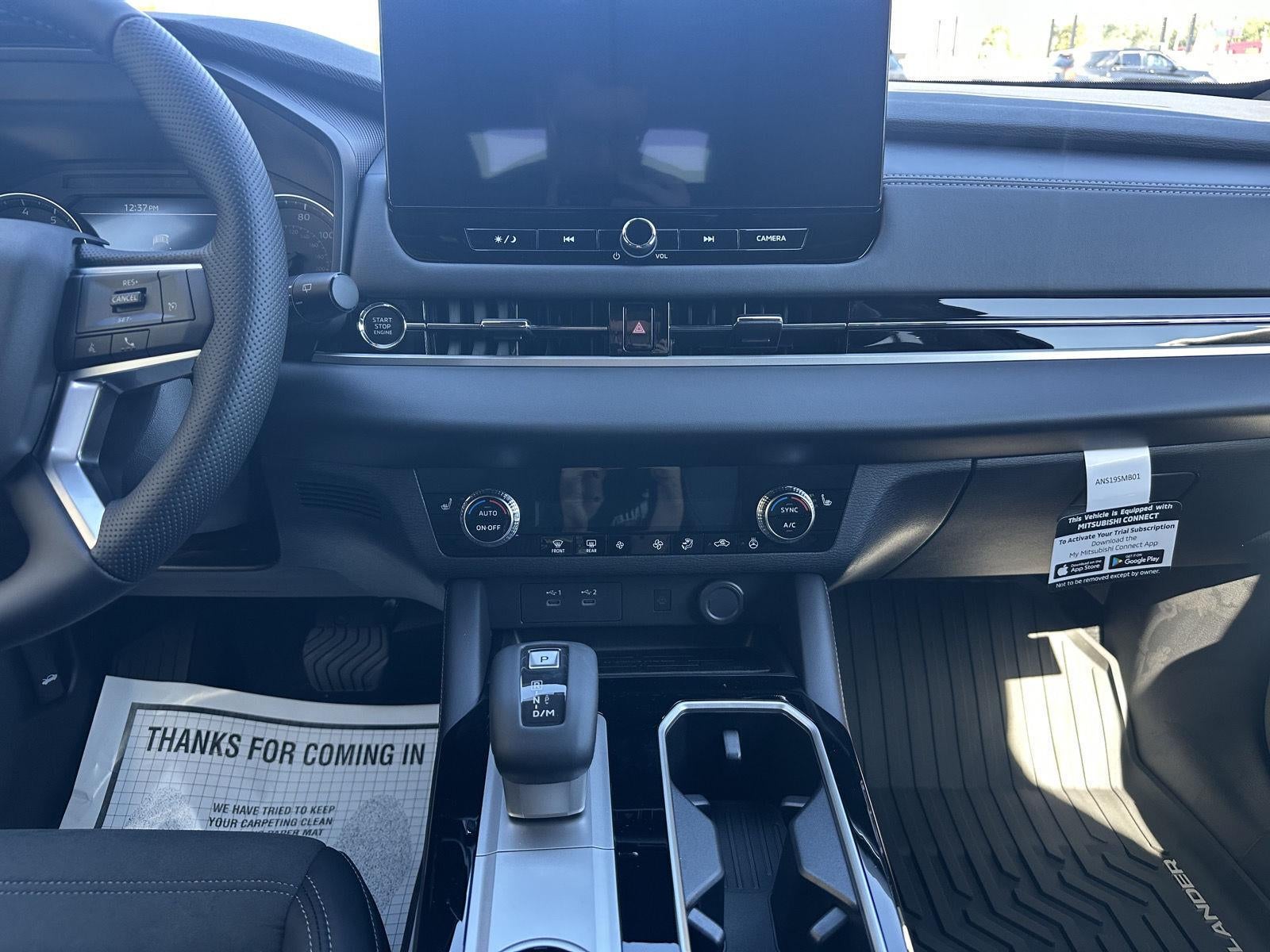 2026 Mitsubishi OUTLANDER LE FWD