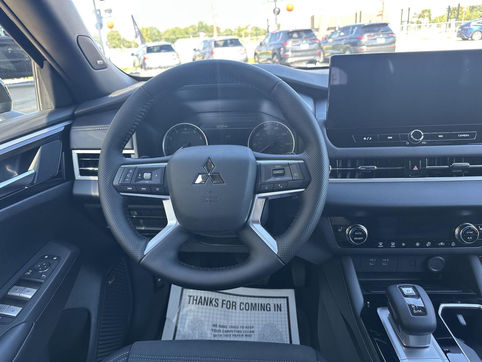 2026 Mitsubishi OUTLANDER LE FWD