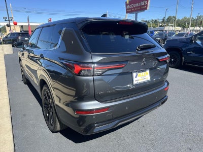 2026 Mitsubishi Outlander LE