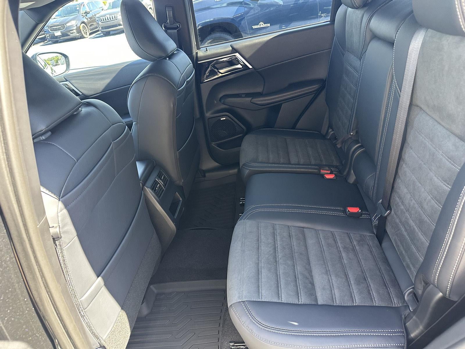2026 Mitsubishi Outlander LE