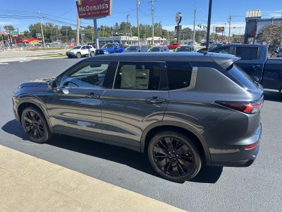 2026 Mitsubishi Outlander LE