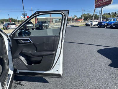 2026 Mitsubishi Outlander LE