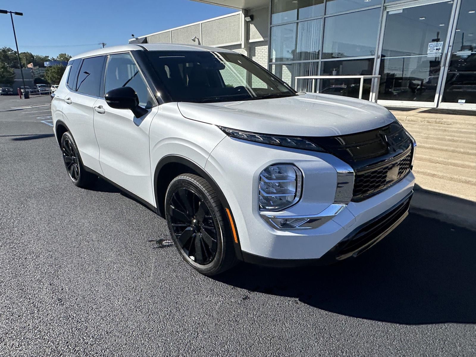 2026 Mitsubishi Outlander LE