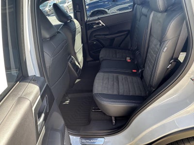 2026 Mitsubishi Outlander LE