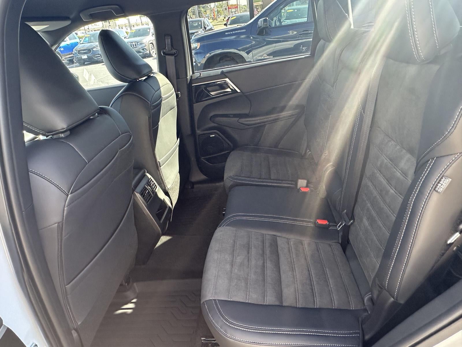 2026 Mitsubishi Outlander LE