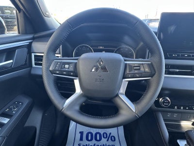 2026 Mitsubishi Outlander LE