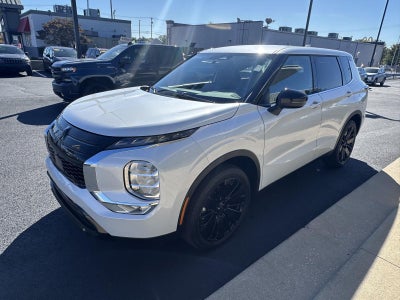 2026 Mitsubishi Outlander LE