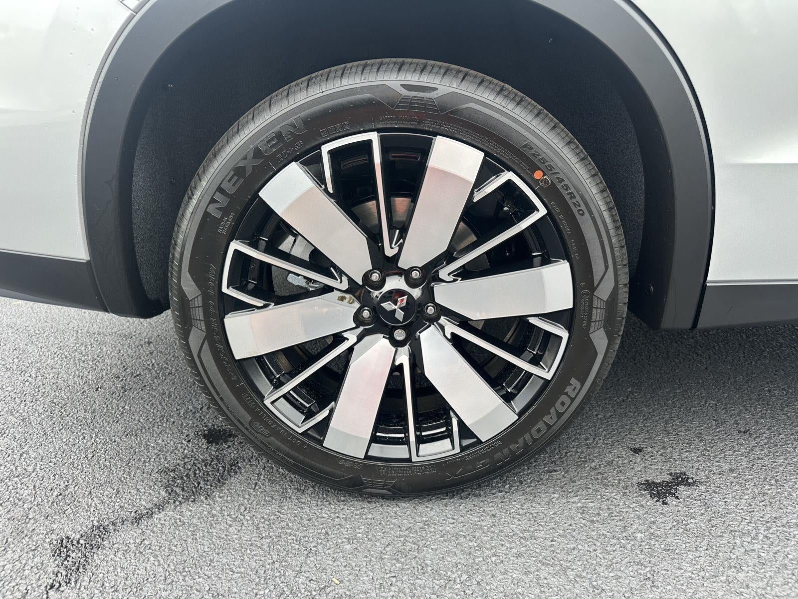 2026 Mitsubishi Outlander SE