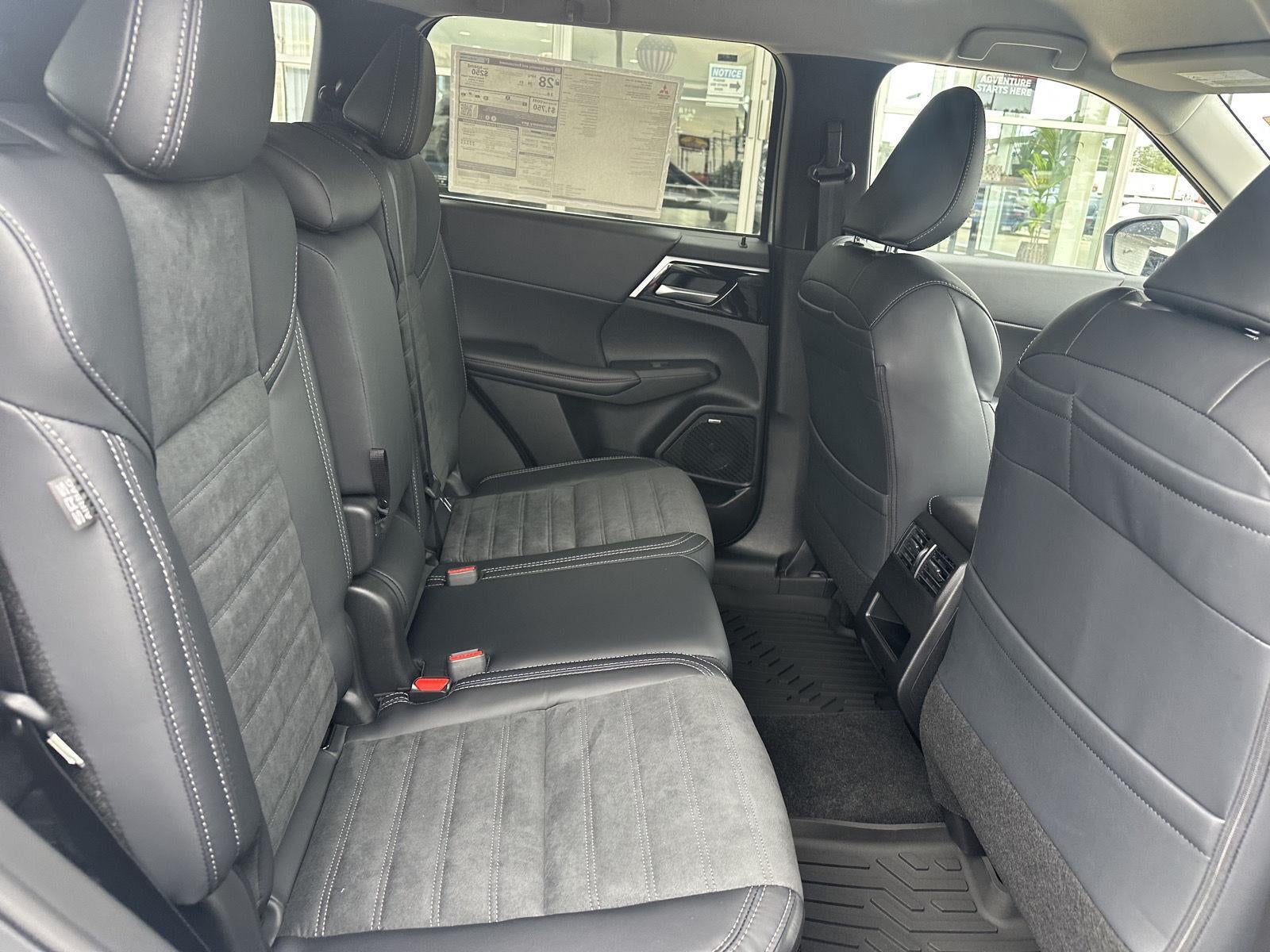 2026 Mitsubishi Outlander SE