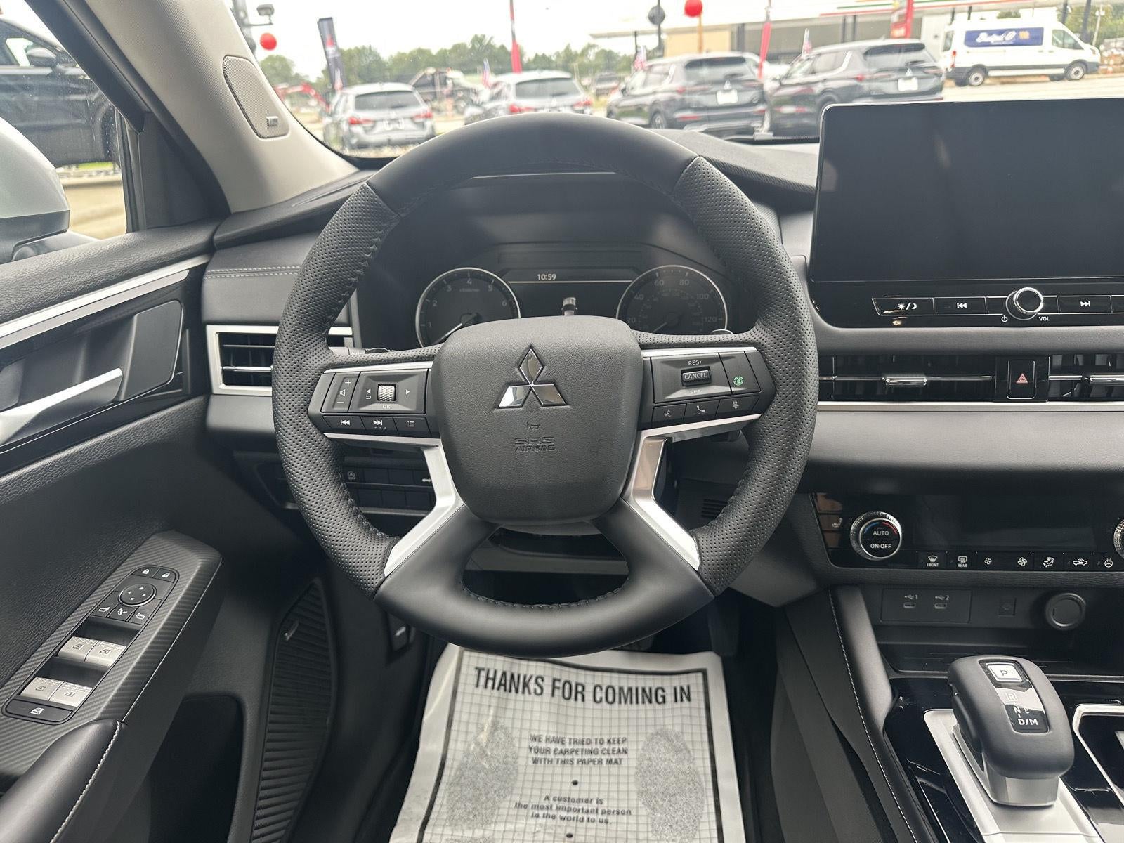 2026 Mitsubishi Outlander SE