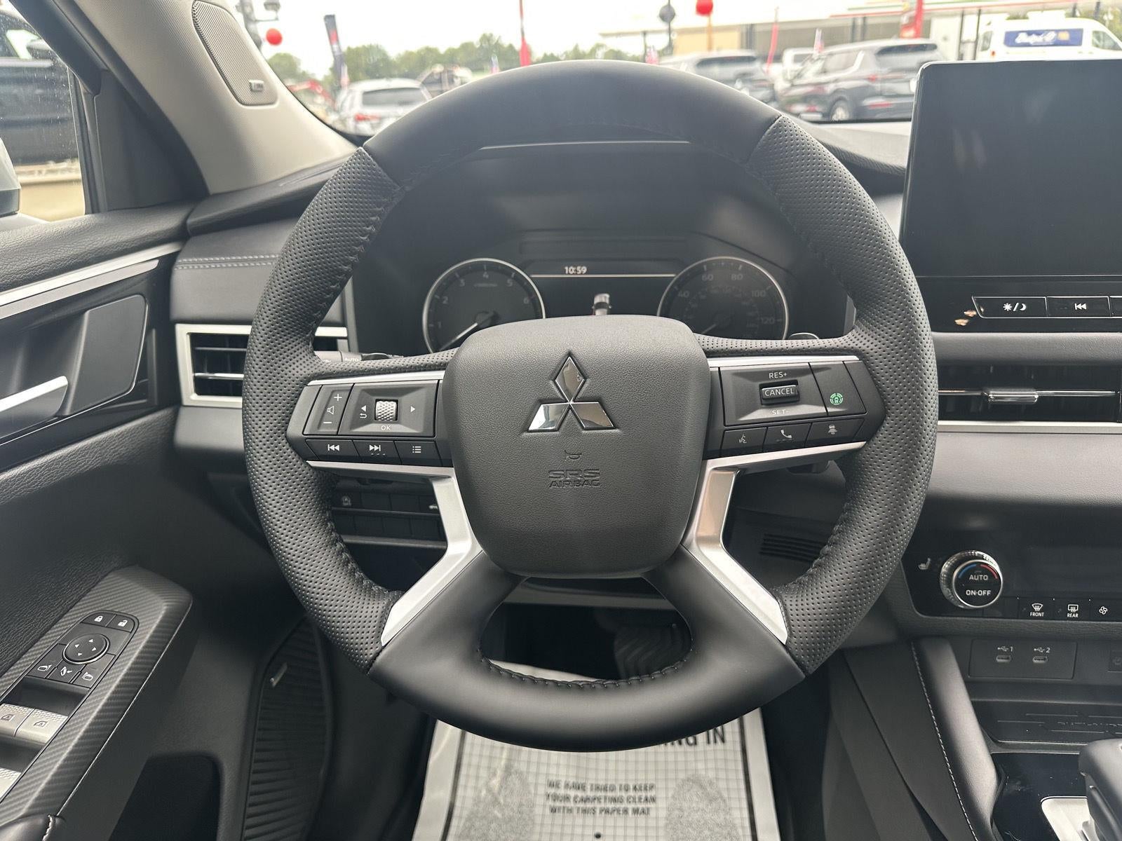 2026 Mitsubishi Outlander SE