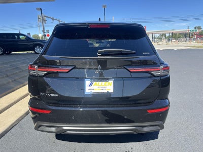 2026 Mitsubishi Outlander ES