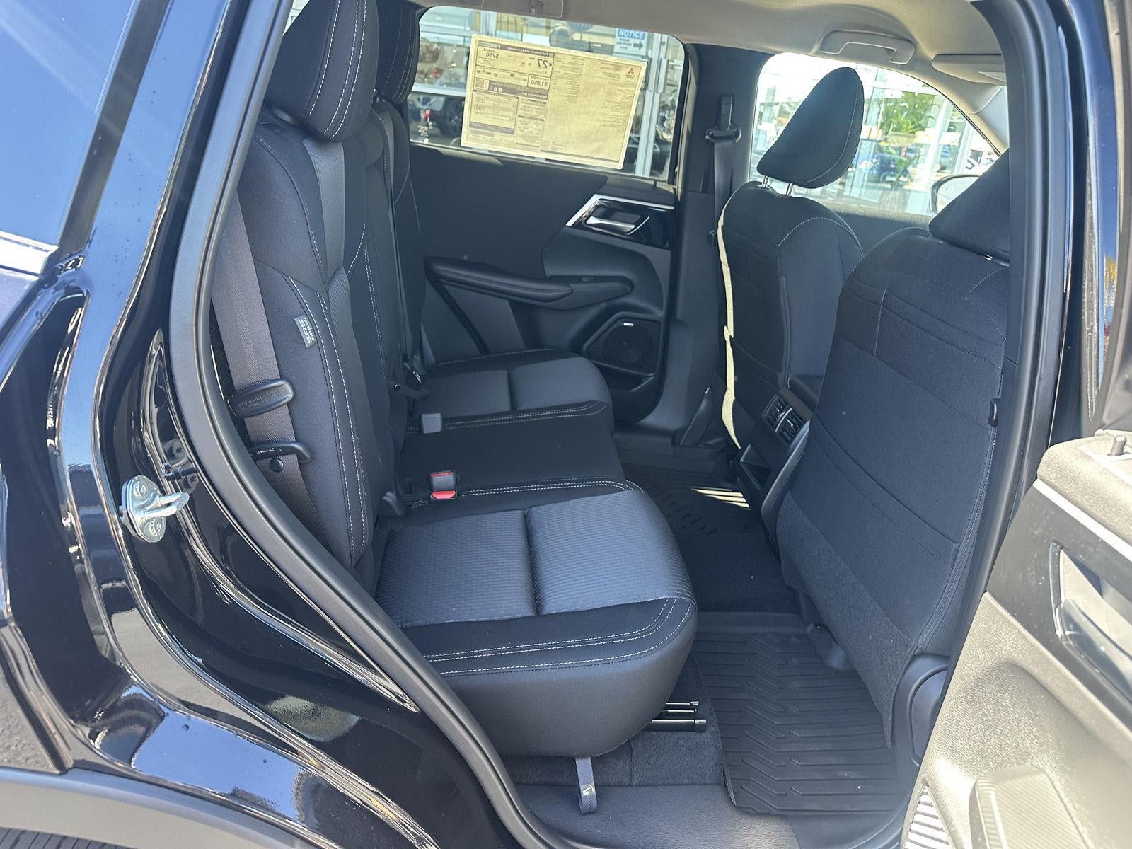 2026 Mitsubishi Outlander ES
