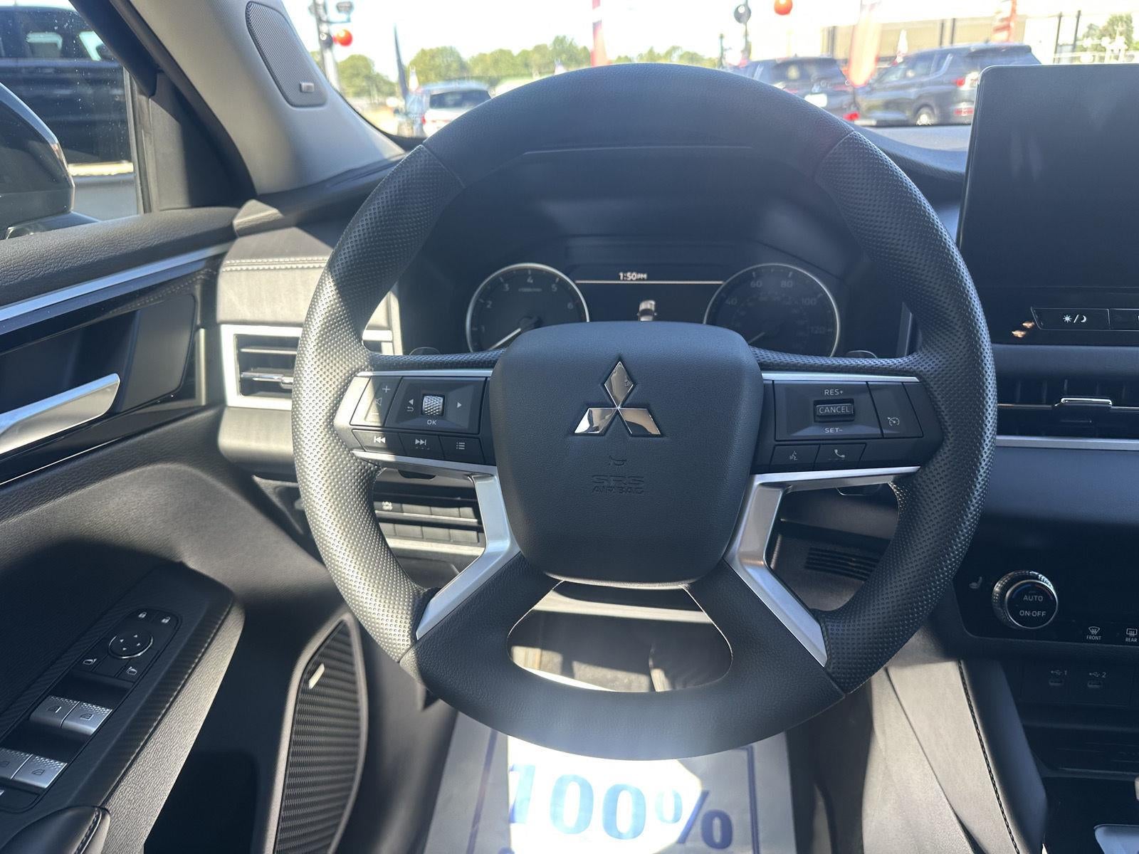 2026 Mitsubishi Outlander ES