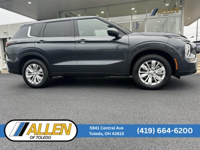 2026 Mitsubishi Outlander ES