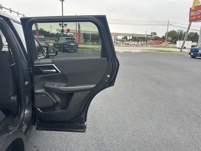 2026 Mitsubishi Outlander ES