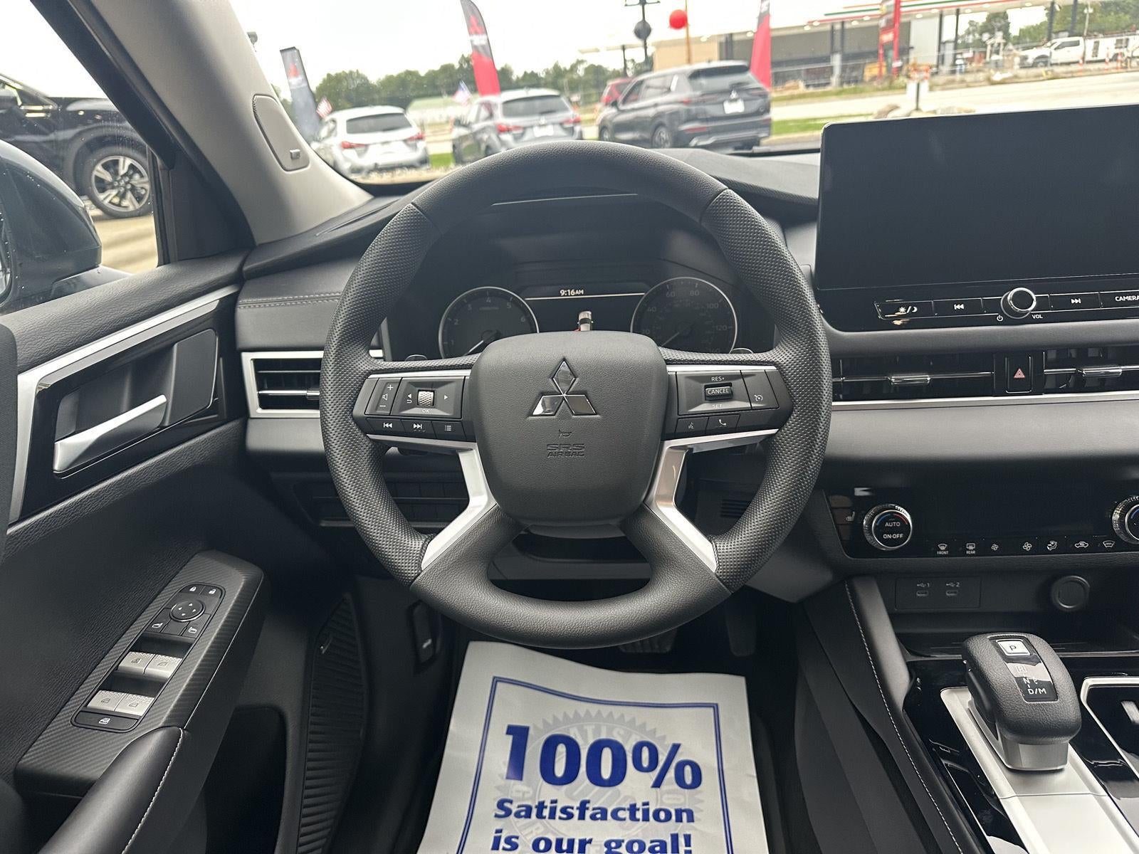 2026 Mitsubishi Outlander ES