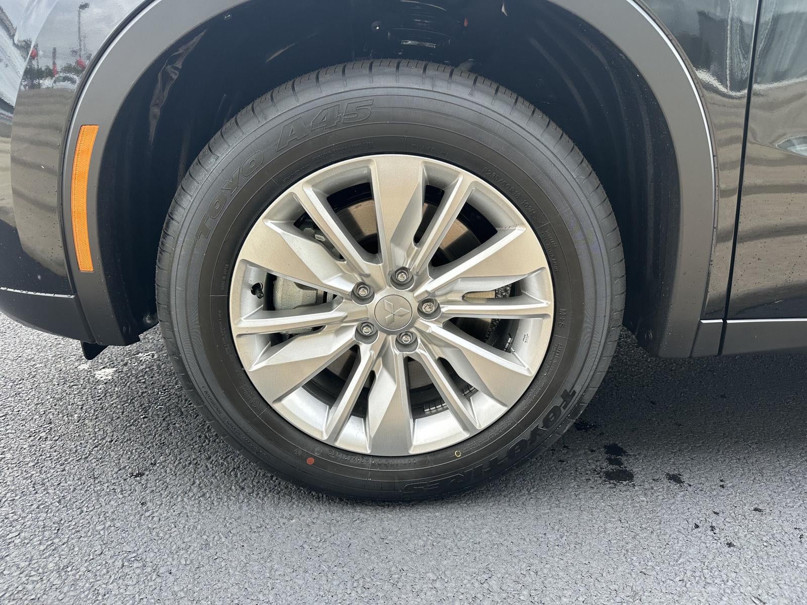 2026 Mitsubishi Outlander ES