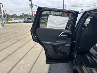 2026 Mitsubishi Outlander ES