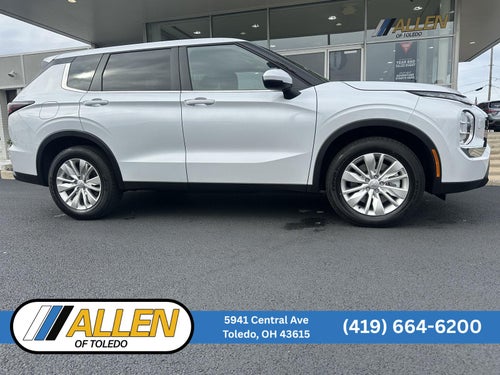 2026 Mitsubishi Outlander ES