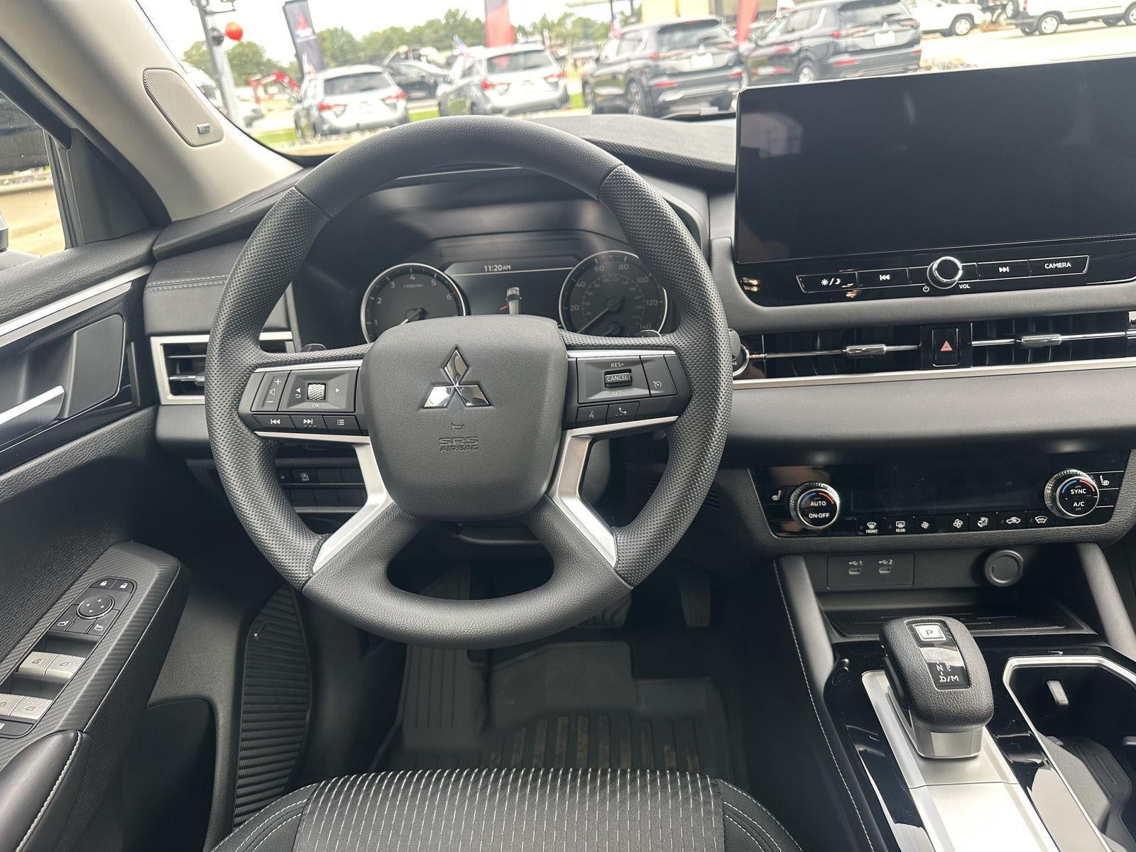 2026 Mitsubishi Outlander ES