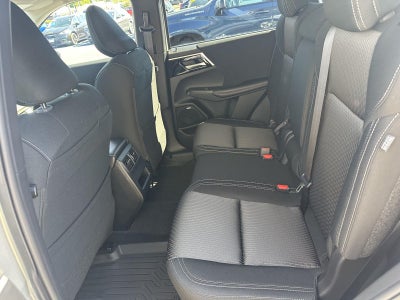 2026 Mitsubishi Outlander ES