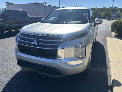 2026 Mitsubishi Outlander ES