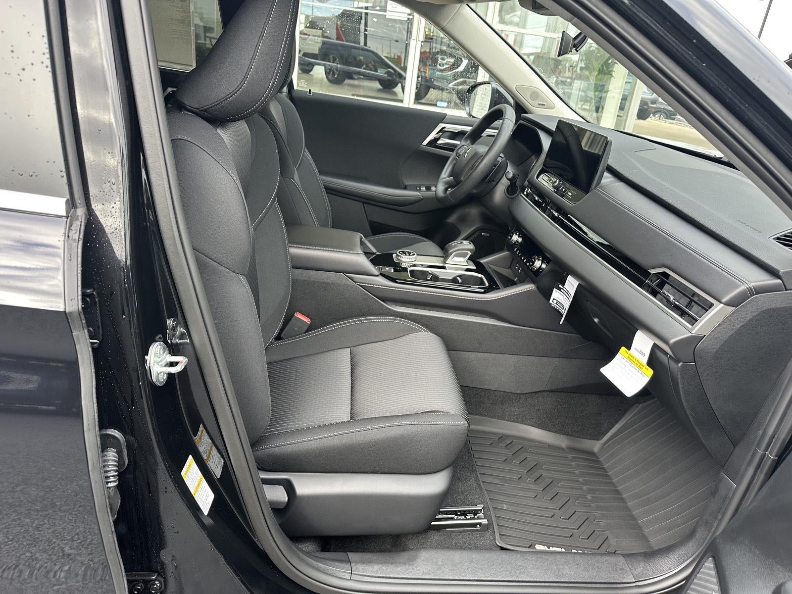 2026 Mitsubishi Outlander ES