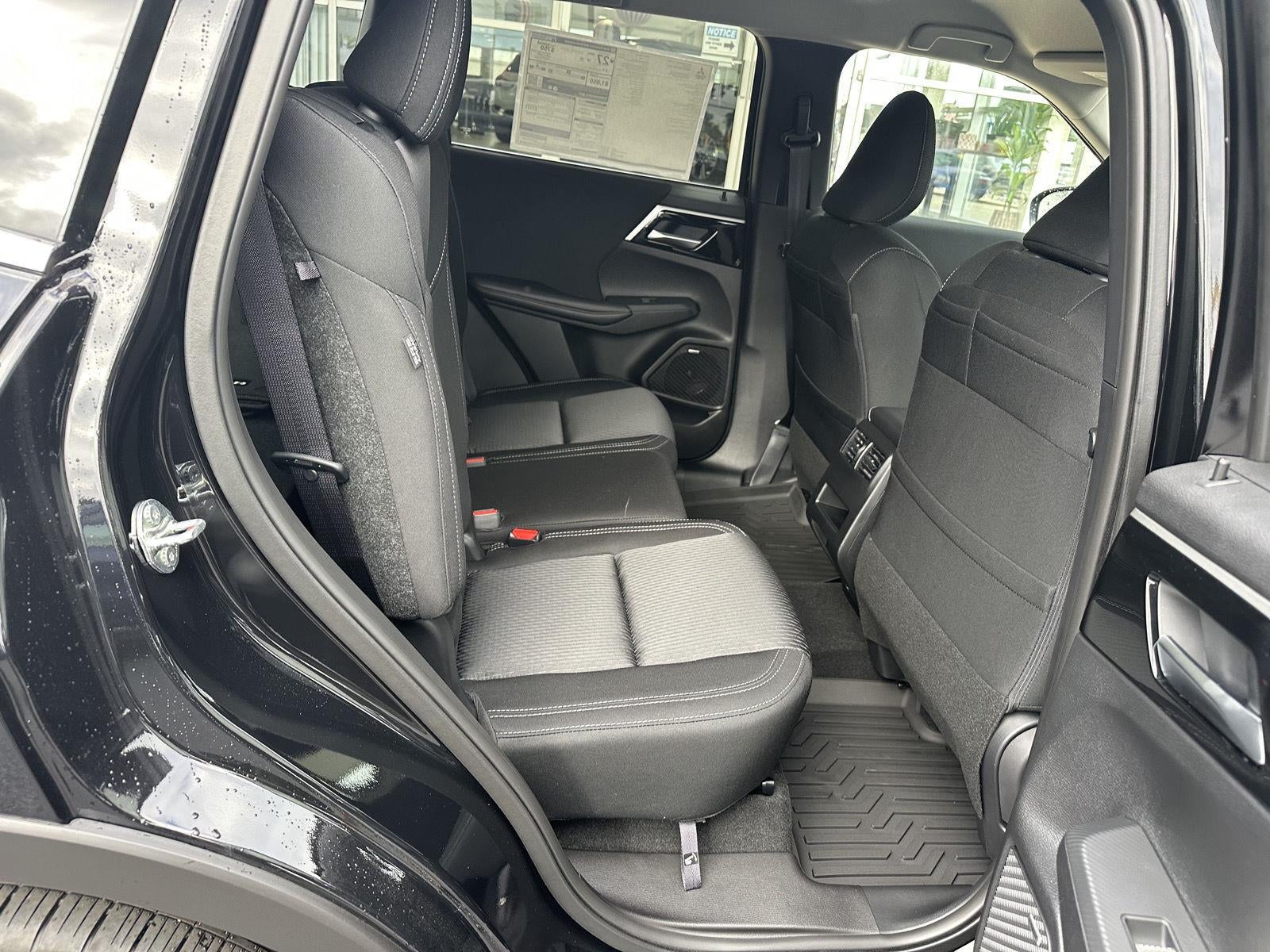 2026 Mitsubishi Outlander ES