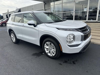 2026 Mitsubishi Outlander ES