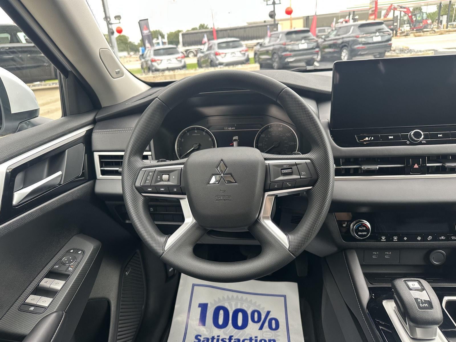 2026 Mitsubishi Outlander ES