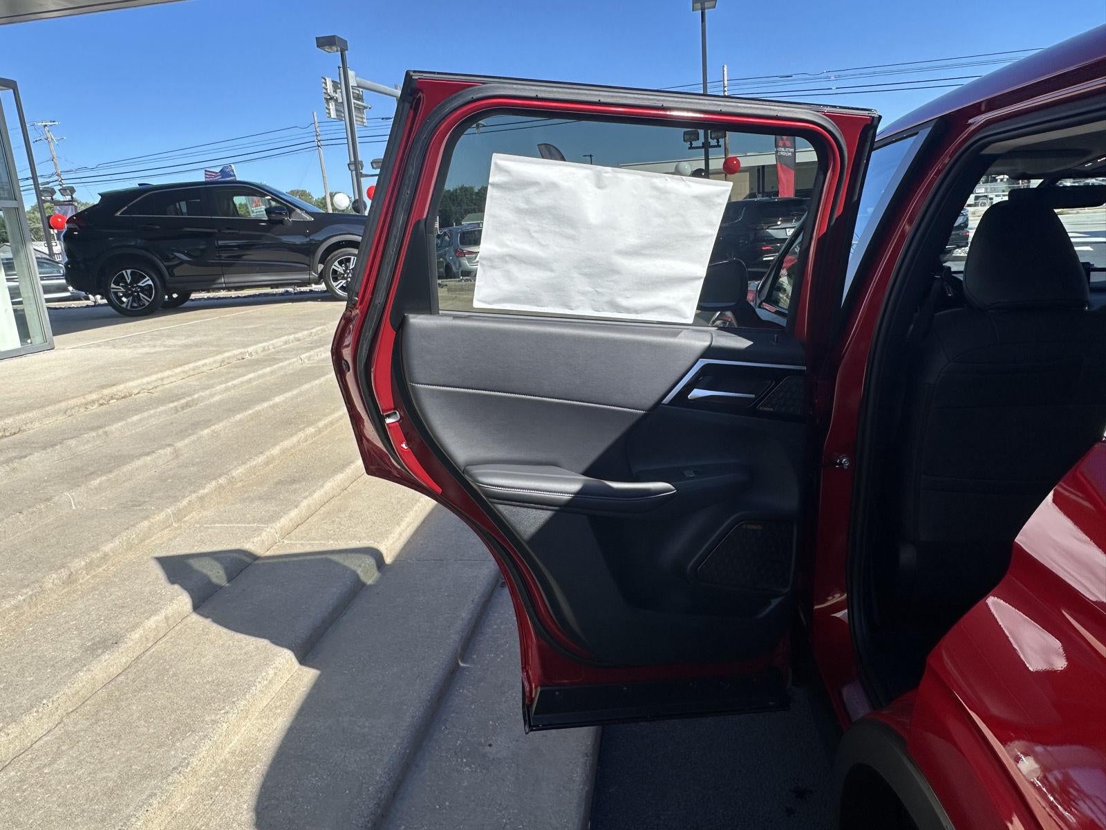 2026 Mitsubishi Outlander SE